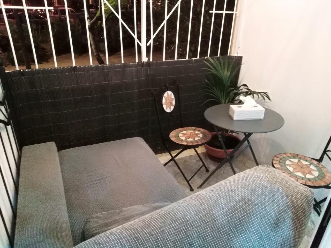 Private Rooms - Airport 산트 보이 데 요브레가트 외부 사진